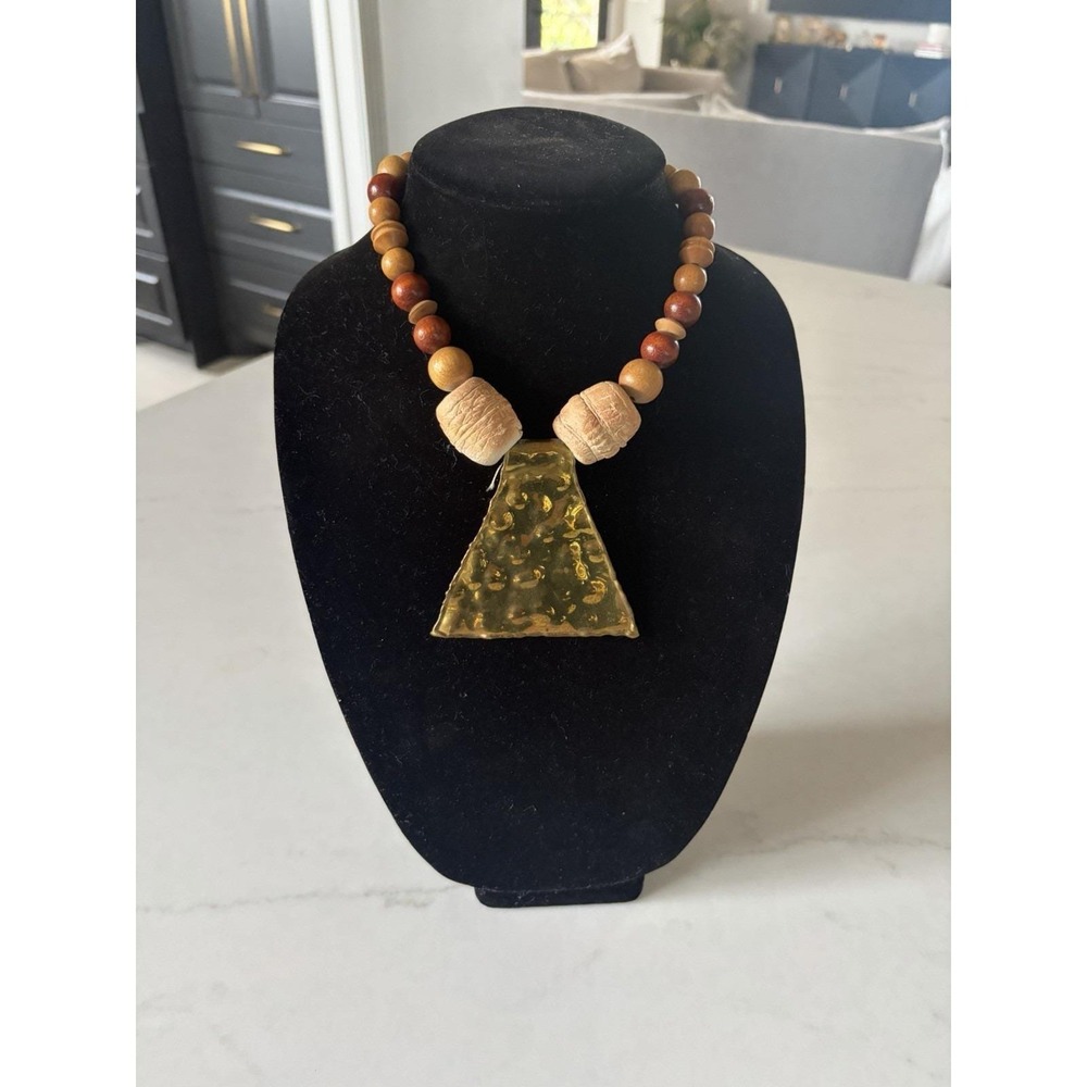 Vintage Chunky Wood Bead Necklace Hammered Brass LG Pendant Boho Statement 10" - Picture 3 of 7